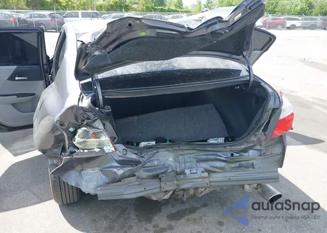 2013 Honda Accord Lx z USA, uszkodzony, nr VIN 1HGCR2F32DA158616